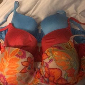 Three Victoria’s Secret very sexy push up bra 36D